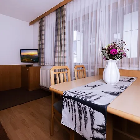 Apartment Susanna Fuegen