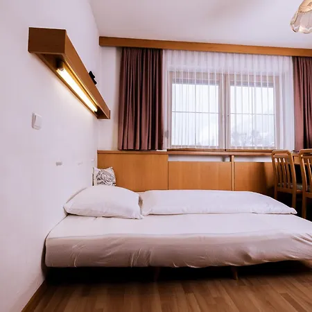 Apartment Susanna *